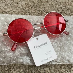 NWT RED CIRCLE BOHO SUNGLASSES